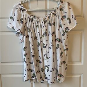 Flutter sleeve print top